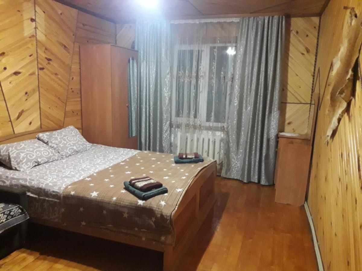 Villa Затишний Дім à Yaremtche Extérieur photo