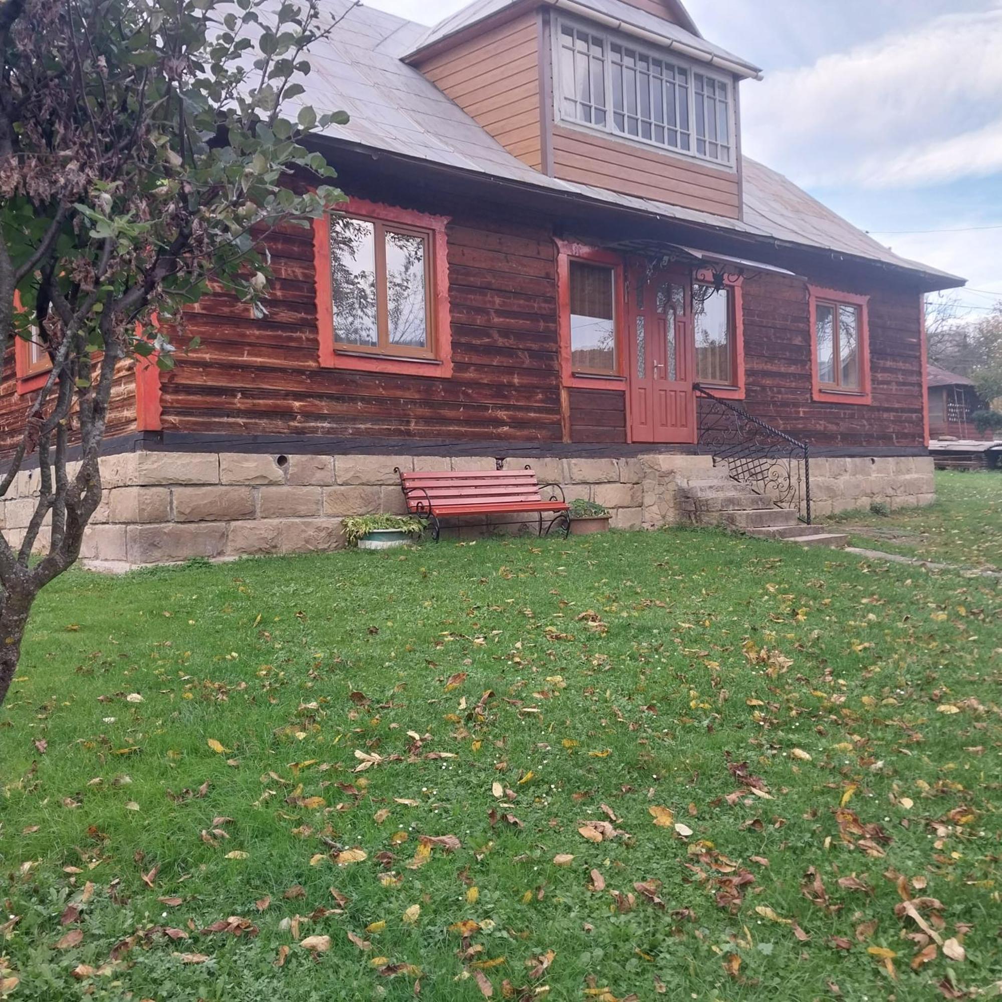 Villa Затишний Дім à Yaremtche Extérieur photo